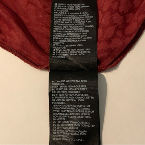 H&M Silky L/S Button Up Red Animal Print Top Sz 6 - Picture 11 of 13